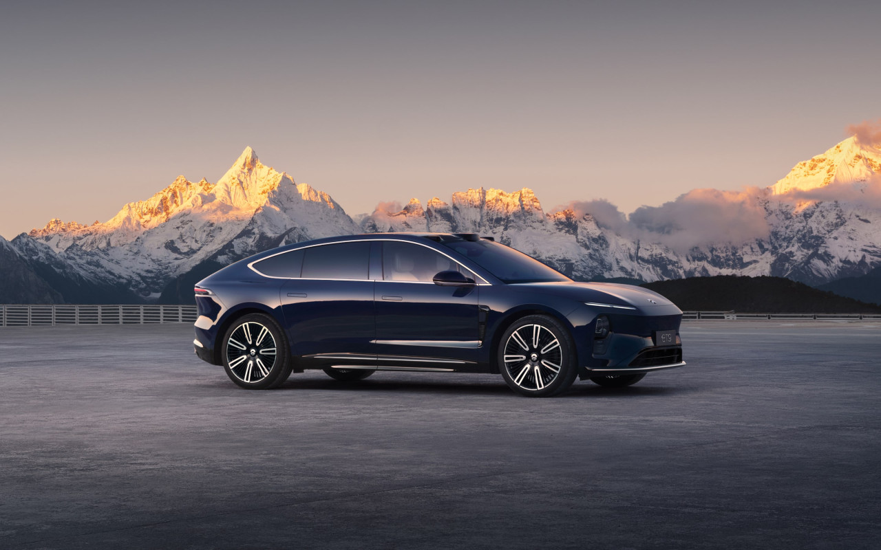 Това ли е най-луксозният електрически седан? Nio ET9 получи нови скъпи версии