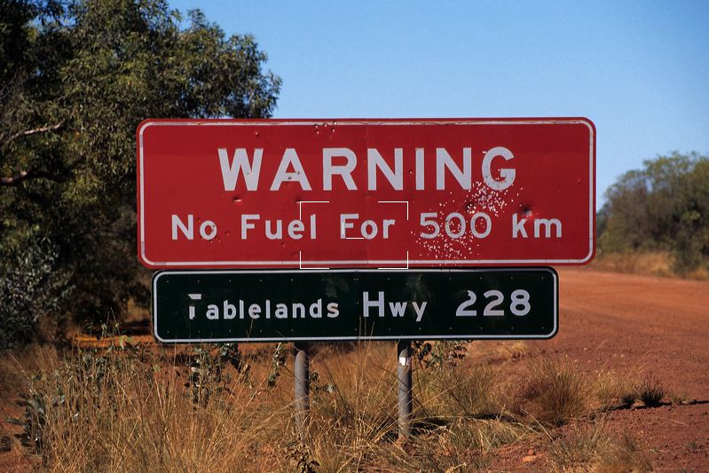 Австралия не изключва режим на горивата, но уверява, че доставките продължават