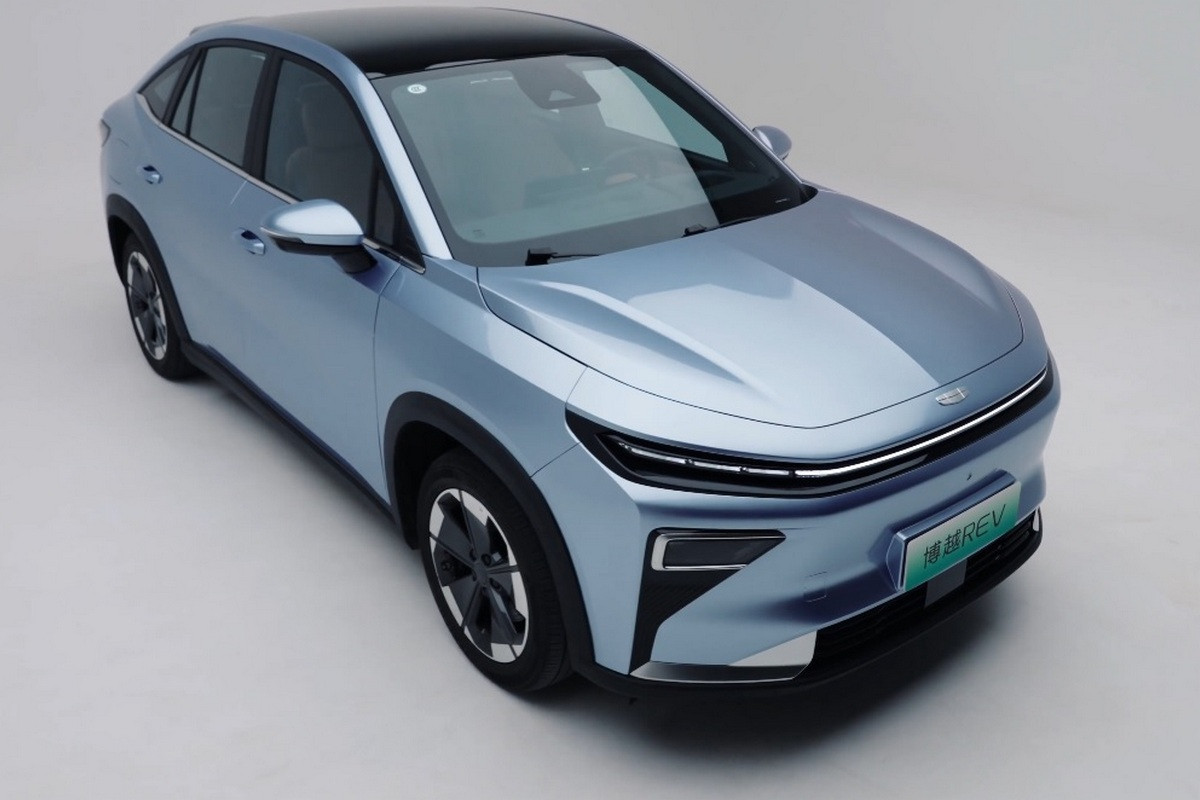 Geely се готви да пусне в продажба купеобразния кросоувър Boyue REV (Atlas REV)