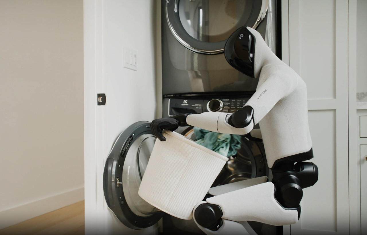 Figure 03: първият хуманоиден робот, проектиран за дома