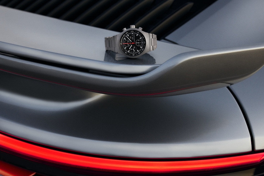 Porsche представя Chronograph 1 – 1975 Edition в титан