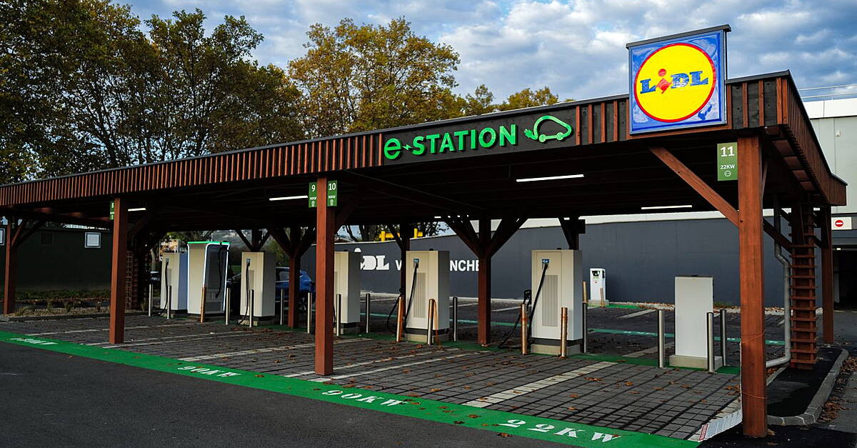 Lidl намалява цената на бързото зареждане на електромобили