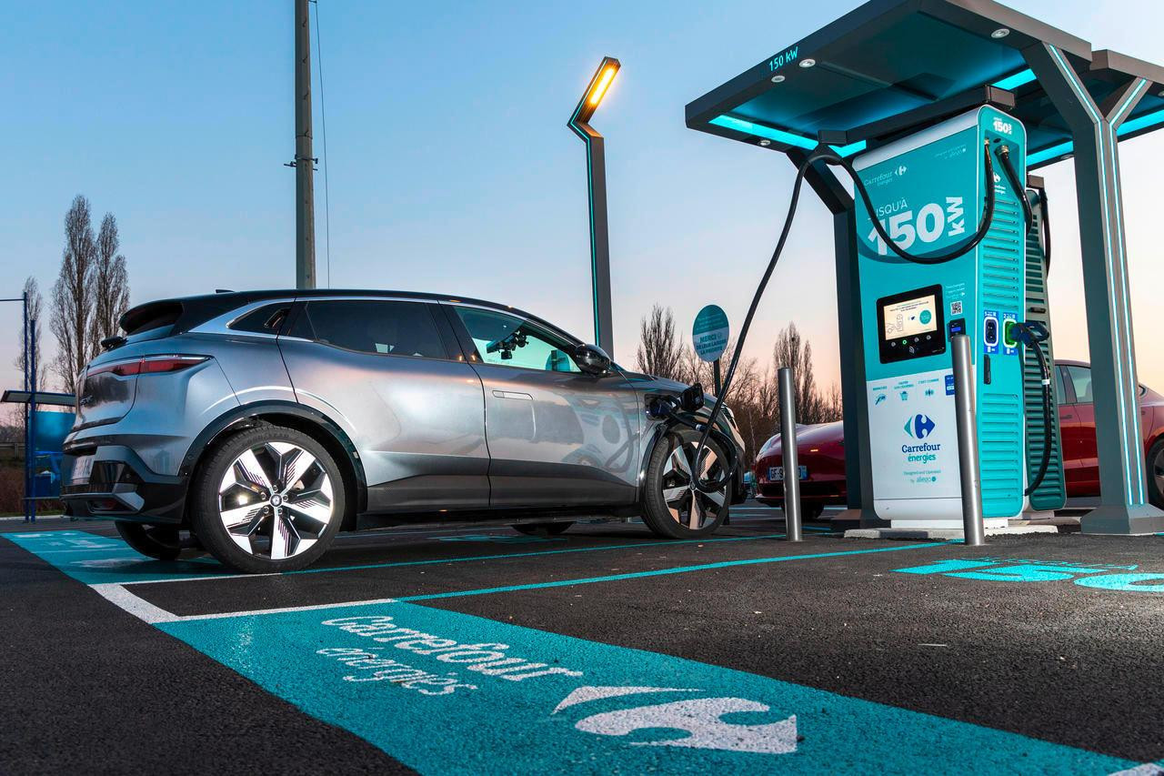 Китай вече контролира батериите – и голяма част от бъдещето на електромобилите