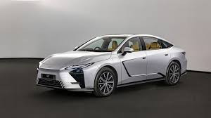 Lexus ES 2026 – луксозният седан вече мисли електрически