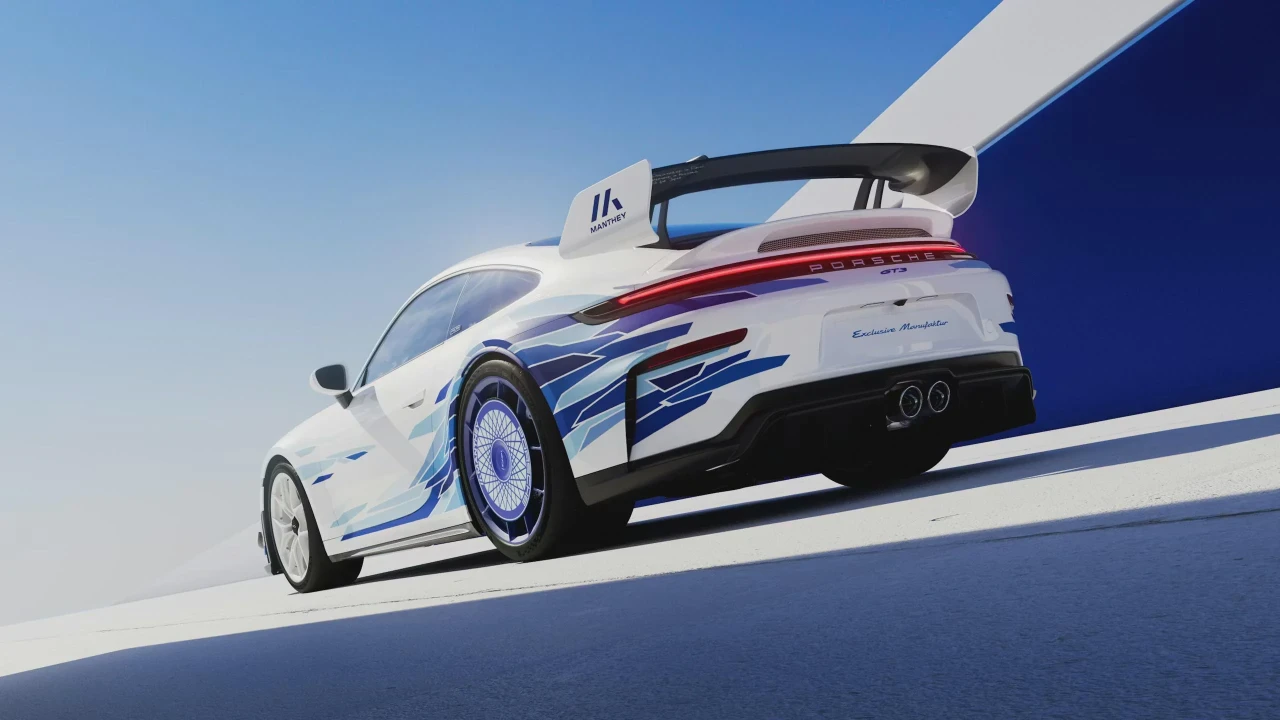 Porsche 911 GT3 Artisan Edition с Manthey пакет в Япония