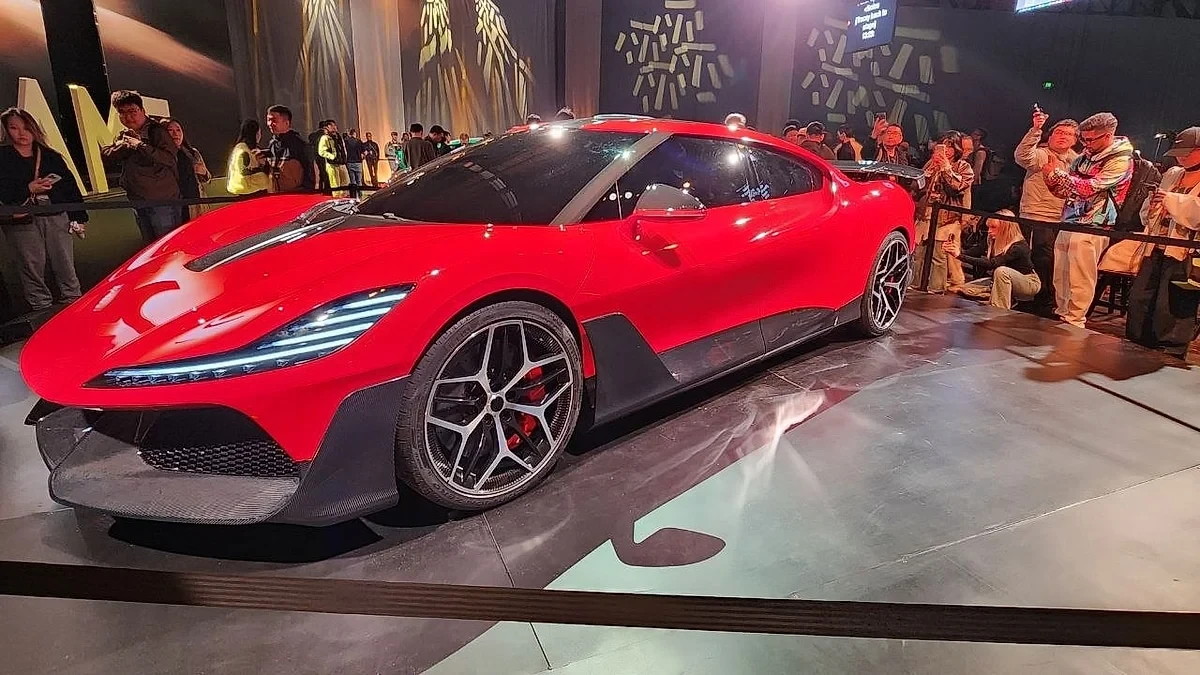 Dreame Nebula: EV с ракетно ускорение 0–100 за 0,9 сек.