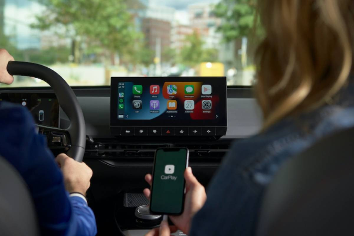 Android Auto 16.9 бета излиза с ръчно обновяване през APK
