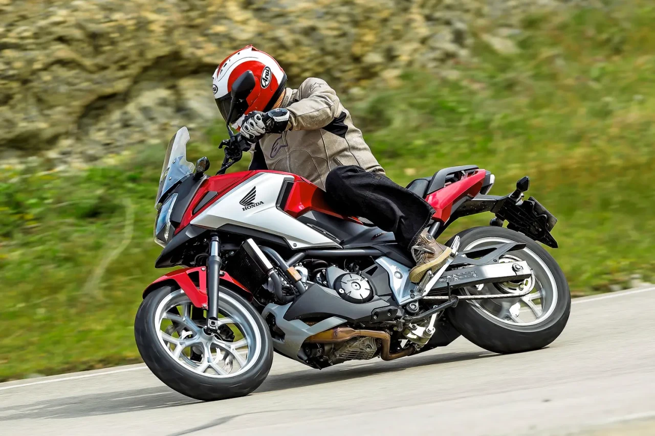 Туринг без разходи: Honda NC750X DCT е №1 по икономичност