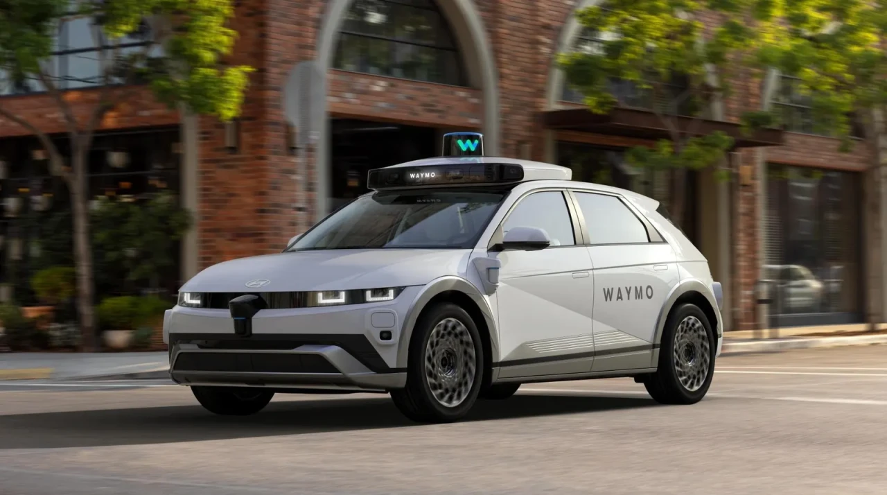NHTSA разследва Avride за инциденти с автономни Hyundai Ioniq 5