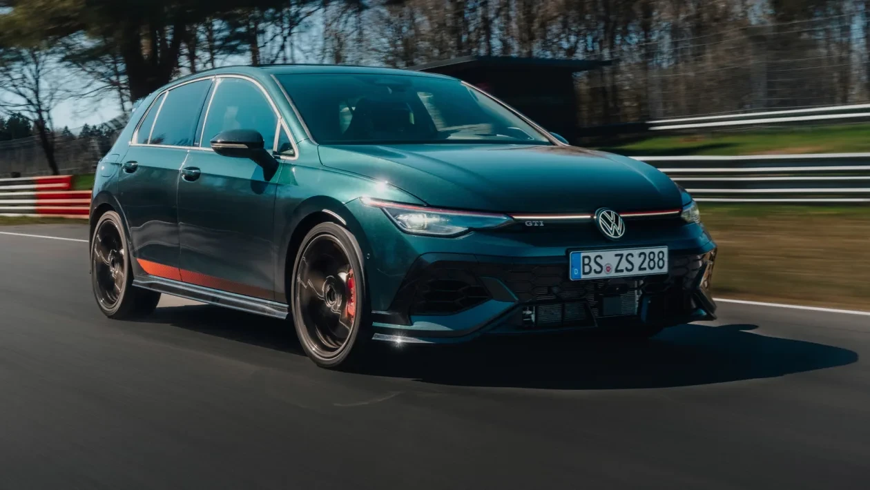 Volkswagen Golf GTI Edition 50 счупи рекорда на Нюрбургринг