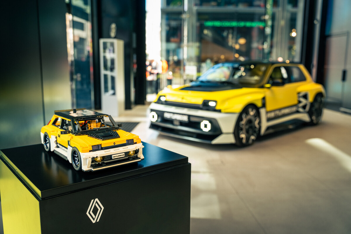 Renault 5 Turbo 3E като Lego? Феновете решават