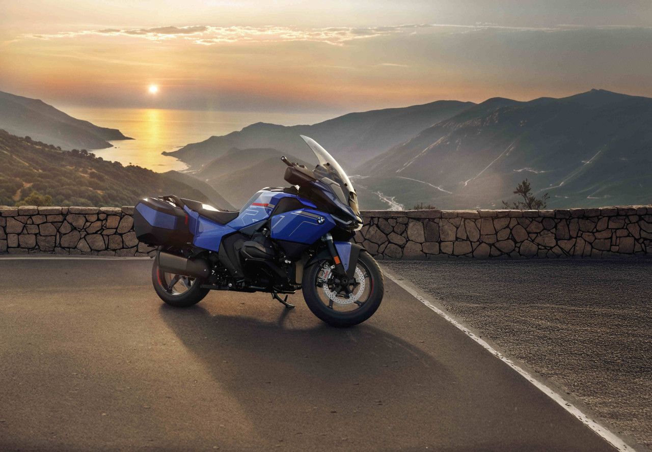 BMW R 1300 RT Automatic прави туринга по-лесен