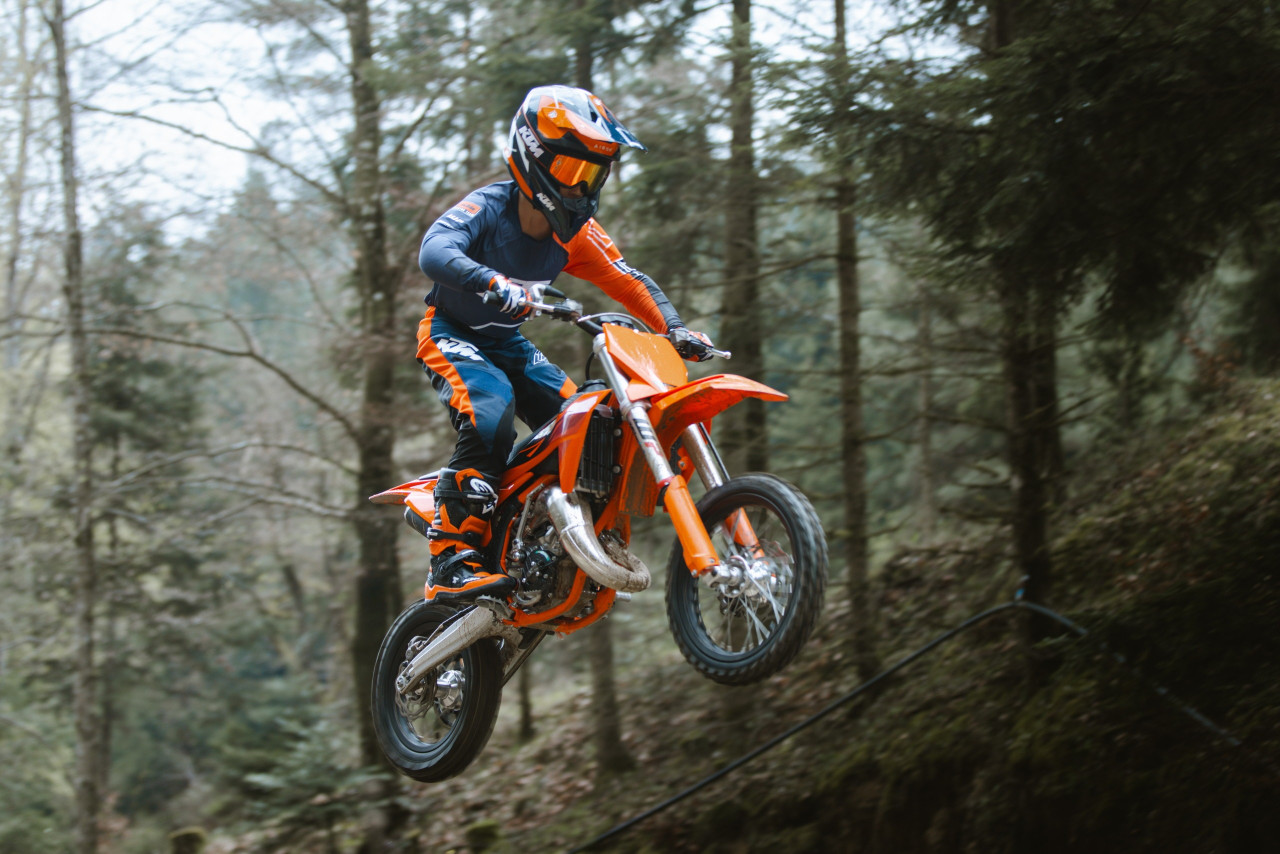KTM връща SX гамата с 9 мотокрос машини за 2027