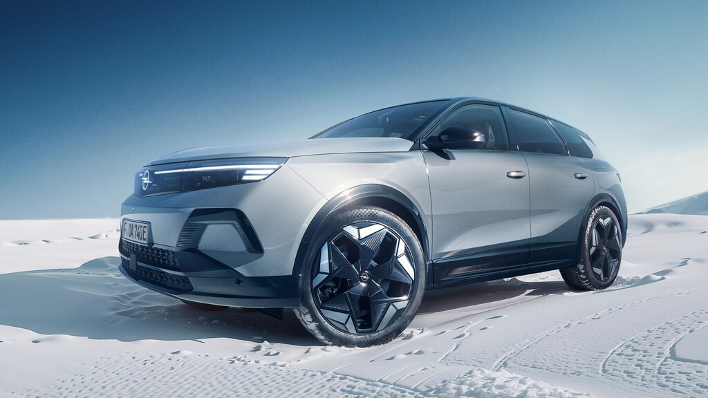 Opel Grandland Electric: 3000 км зимен тест и реален разход