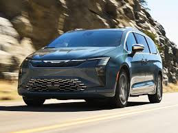 Chrysler намали цените на обновения Pacifica