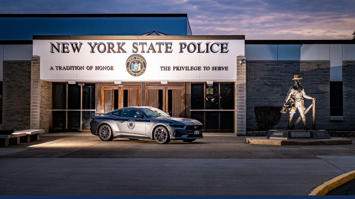 Mustang GT влиза в полицията: Ню Йорк гони джигити с V8