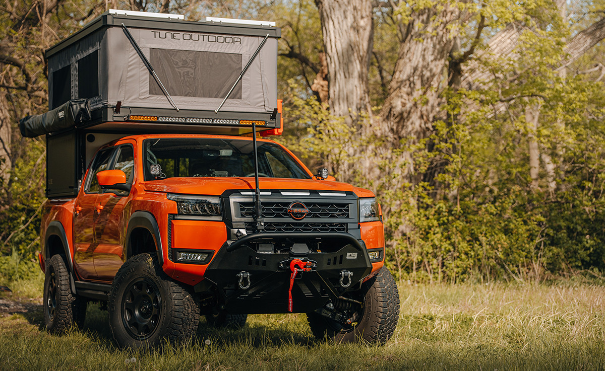 Nissan Frontier Ultimate Build става пикап-автодом за приключения