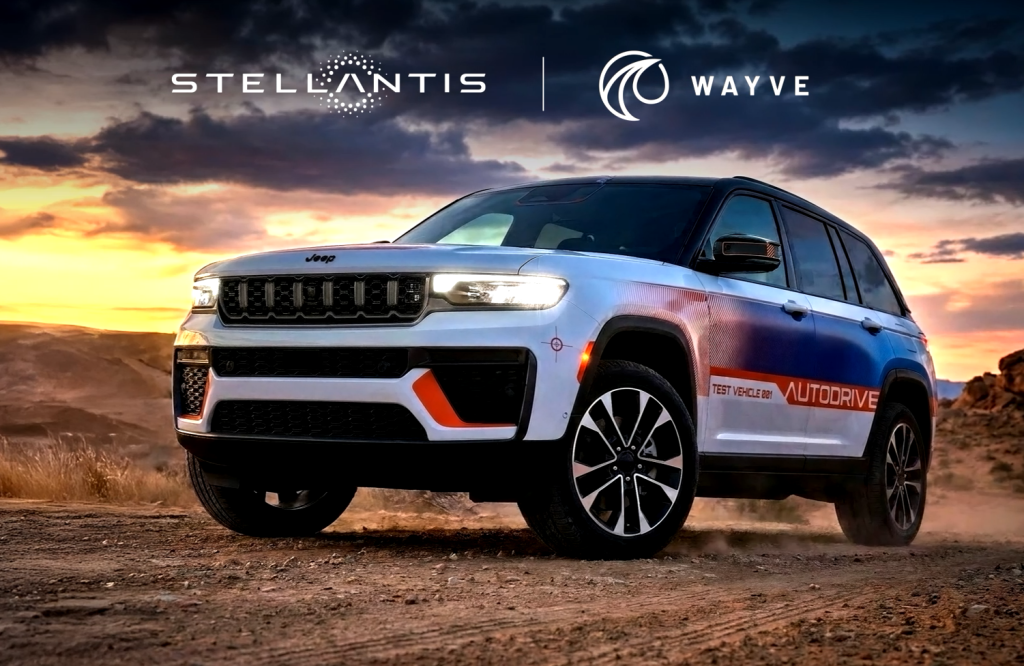 Stellantis подписва с Qualcomm и Wayve за AI шофиране