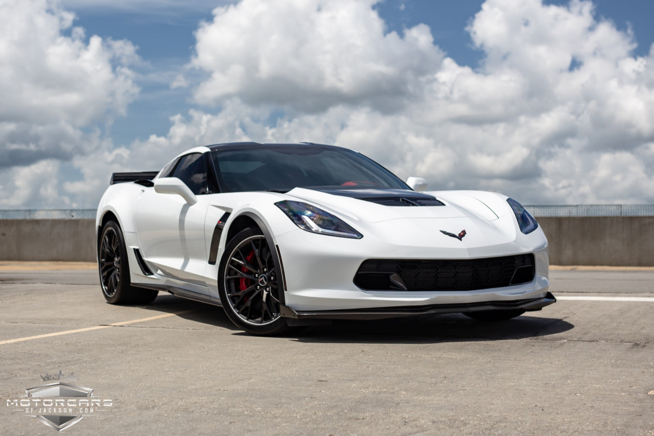 Chevrolet Corvette Z06 C7 стигна 864 к.с. на колелата