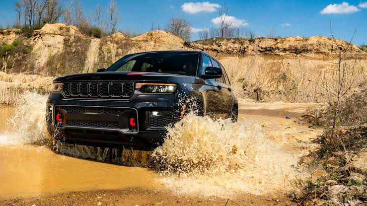 Jeep Grand Cherokee Trailhawk и Overland идват с повече мощ и офроуд технологии