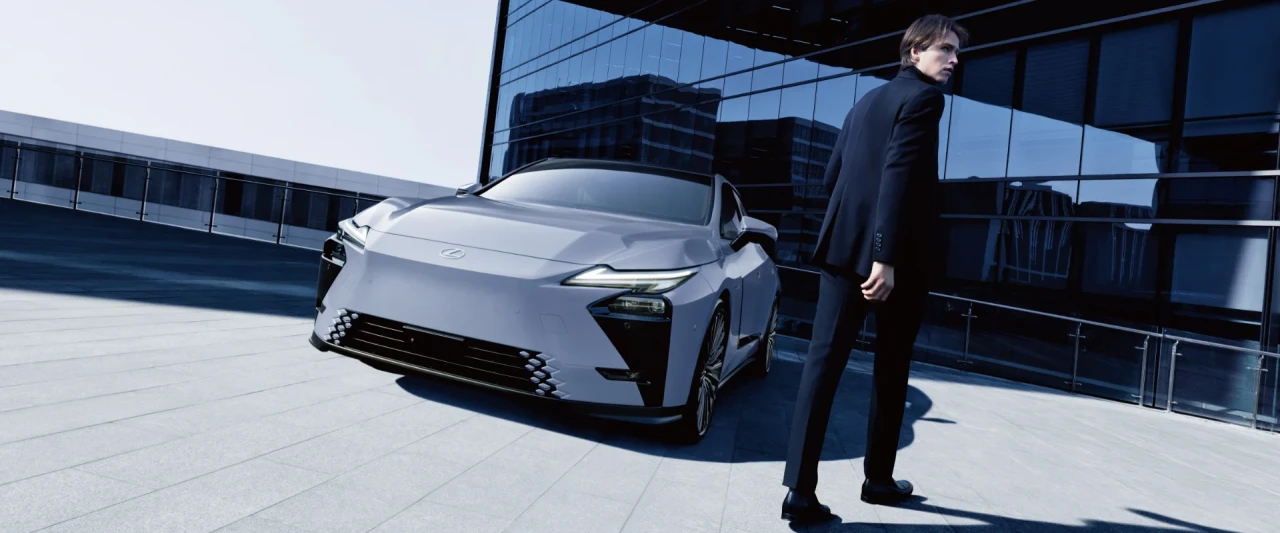 Lexus ES предлага лукс с ниски разходи за поддръжка