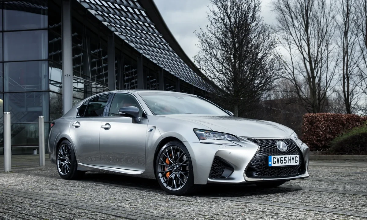 Lexus GS F печели статут на модерен класик