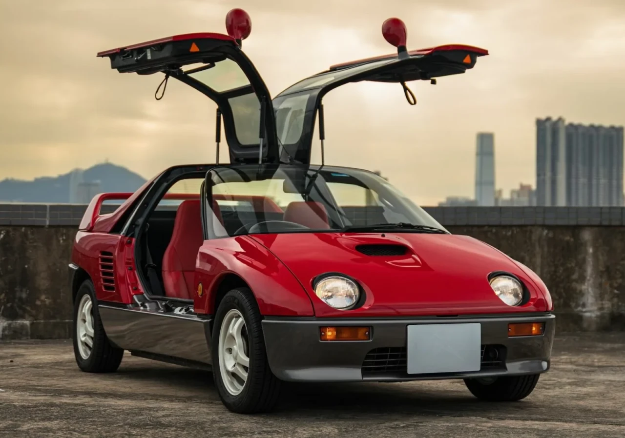 Autozam AZ-1 продаде за 23 500 долара при 63 к.с.