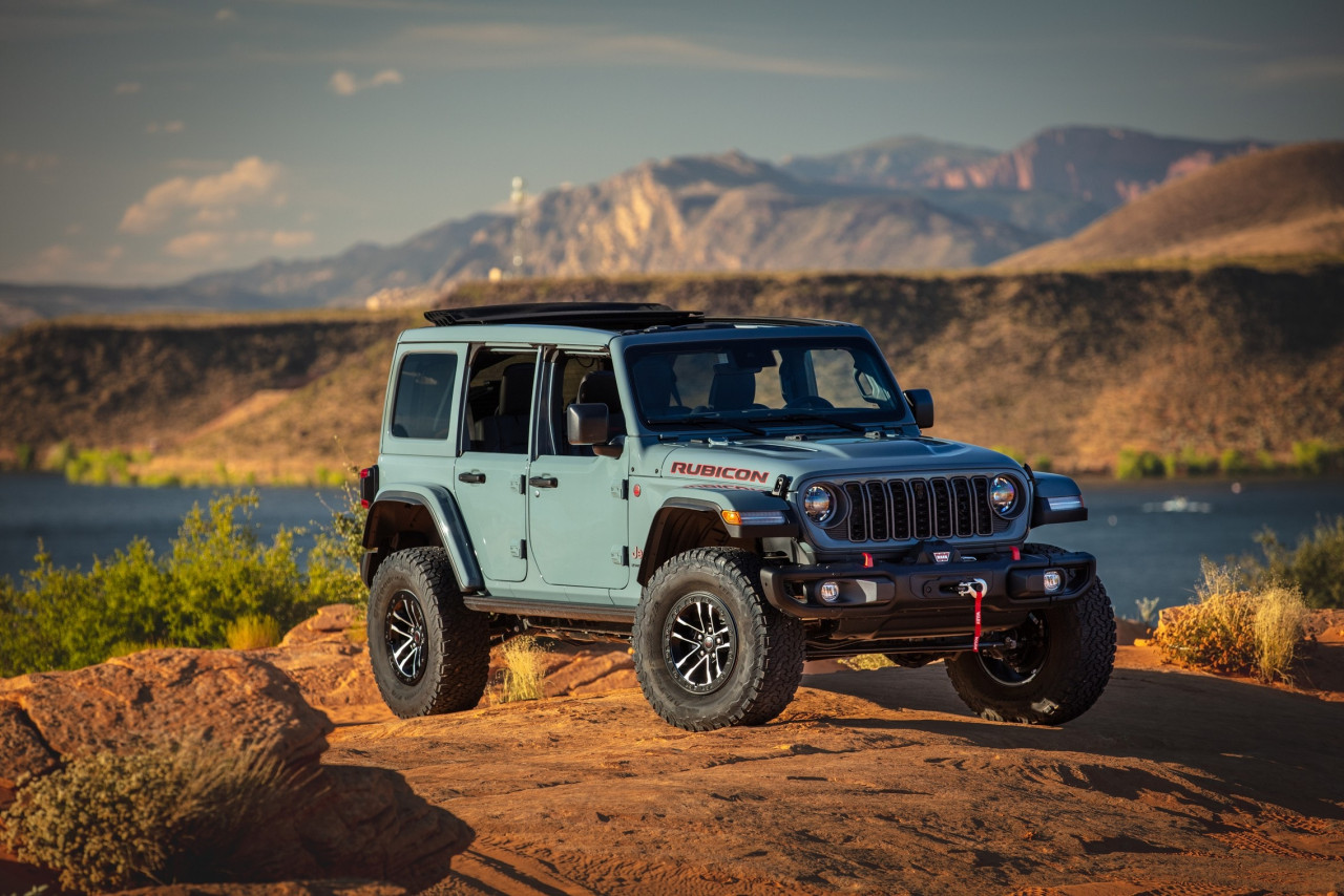 Jeep изтегля над 1 милион автомобила заради риск от пожар