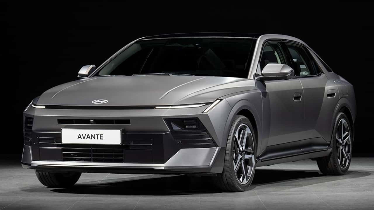 Новият Hyundai Elantra (Avante) 2027: Осмото поколение вдига летвата за технологичен лукс в компактния клас
