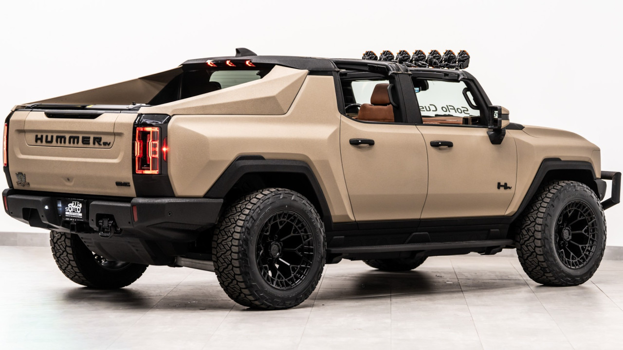 SoFlo Customs превърна GMC Hummer EV в 1000 к.с. Strikeforce