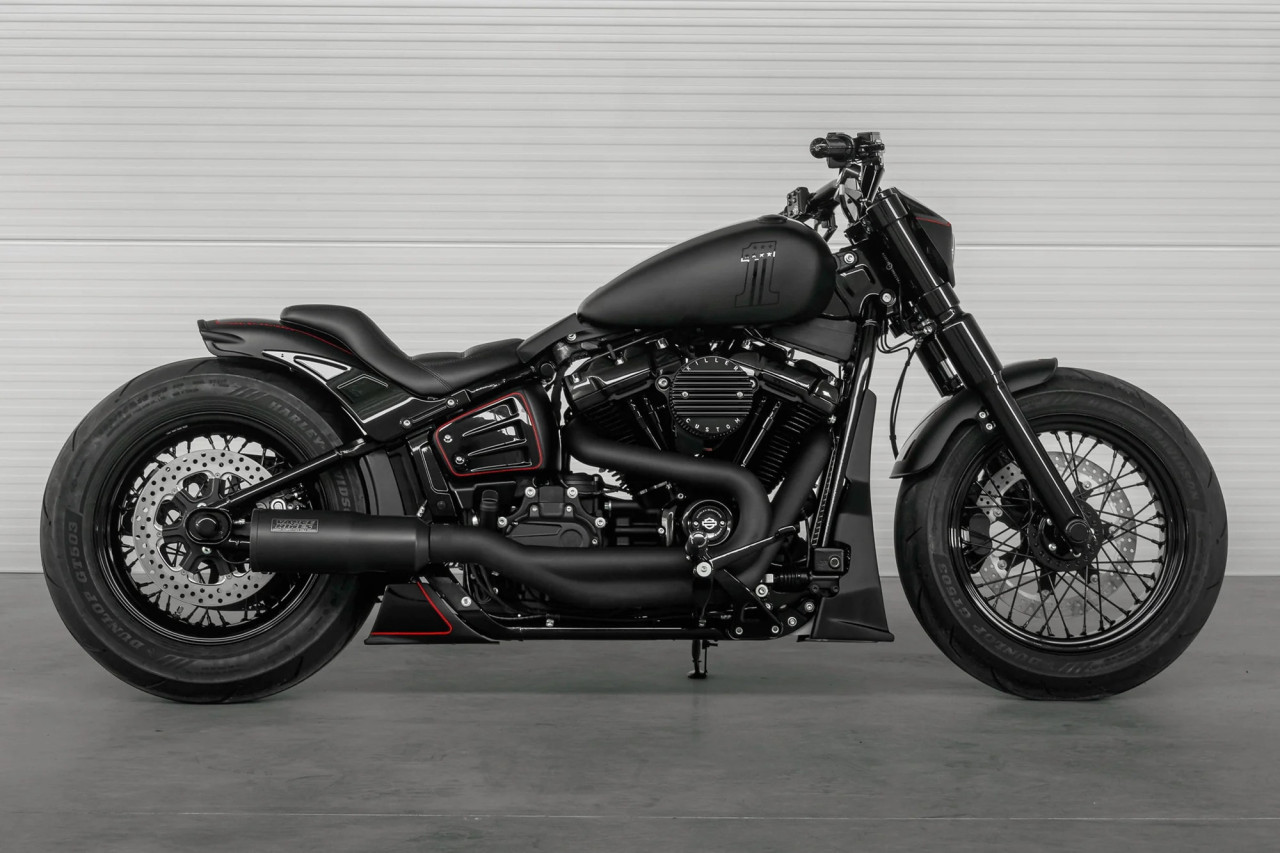 Harley-Davidson Striker: Как Softail Standard става „мрачен“ бобър с умерен бюджет