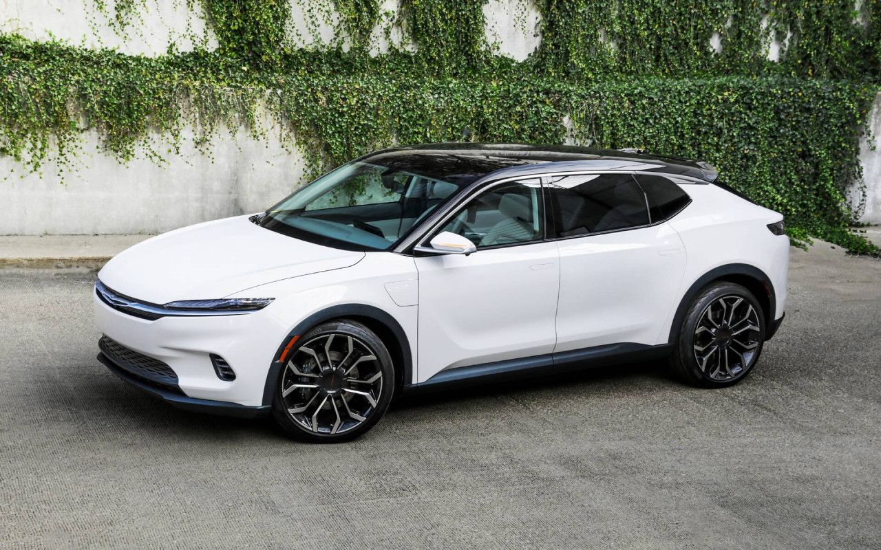 Chrysler Airflow се завръща с нов дизайн и STLA платформа