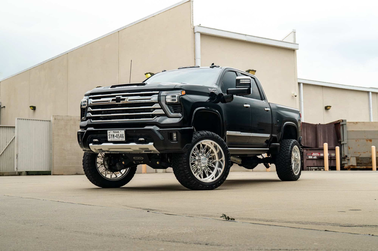 Chevrolet Silverado Trail Boss с нови Vossen GNX-02 джанти