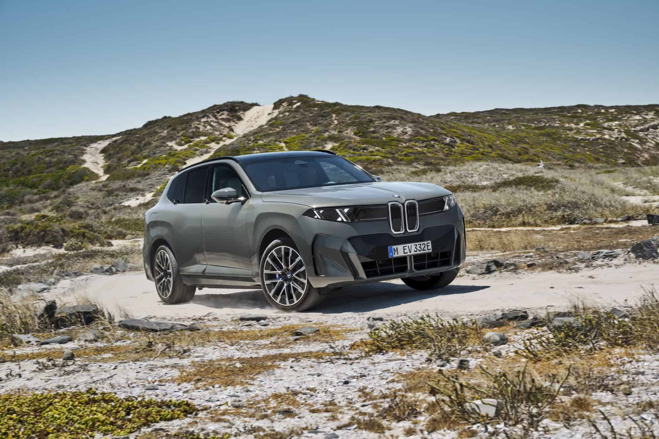 BMW X5 (G65) дебютира: Революция с пет вида задвижване и дизайн Neue Klasse