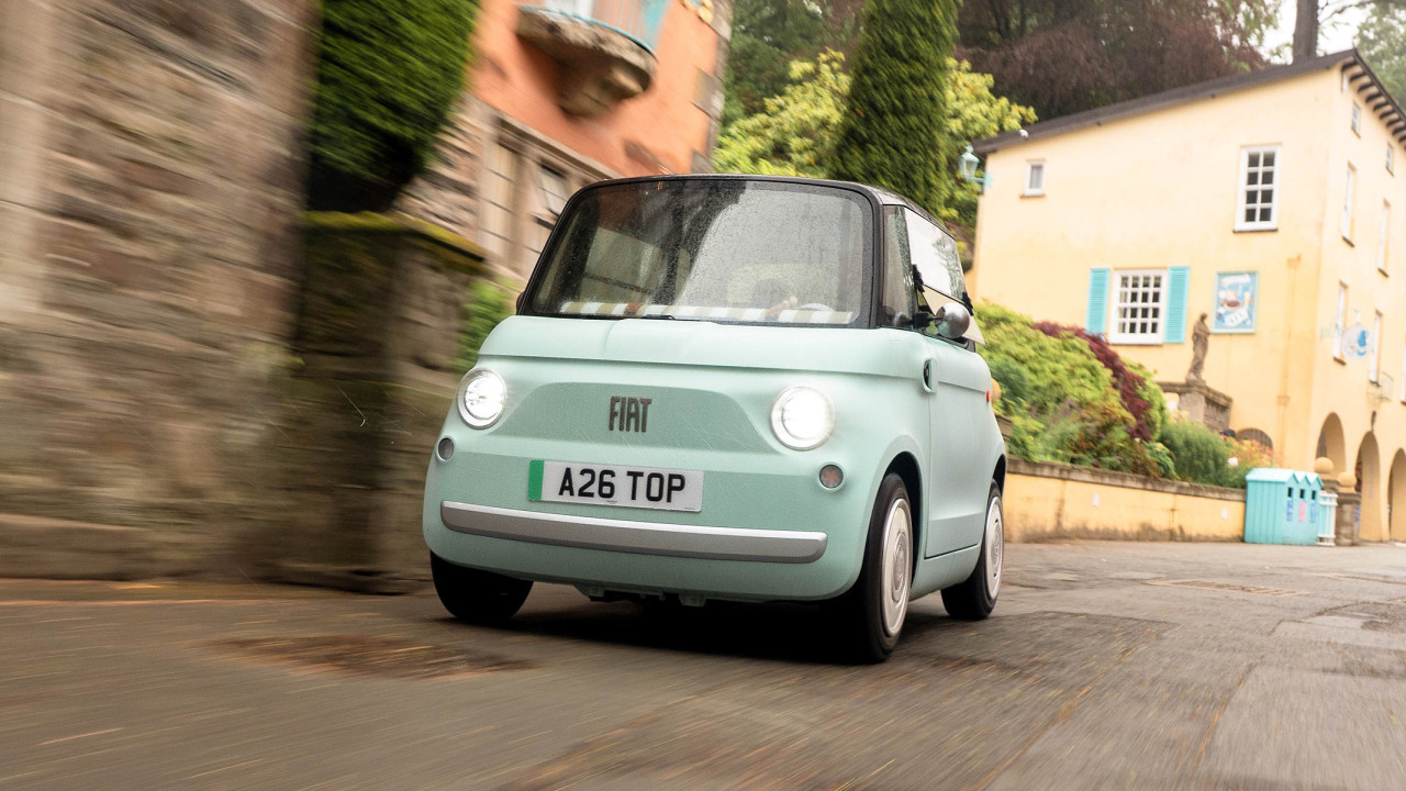 Fiat Topolino превзема САЩ: Микромобилността навлиза в „страната на големите коли“