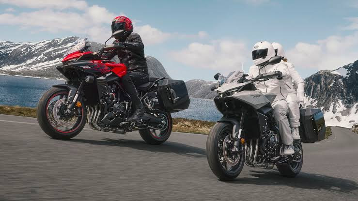 Honda CB1000GT комбинира спортна мощ и туристически комфорт