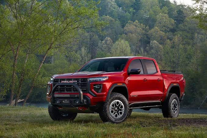 GMC Canyon AT4X: Демонстрационен пикап с пълен пакет опции се продаде с близо 30% отстъпка