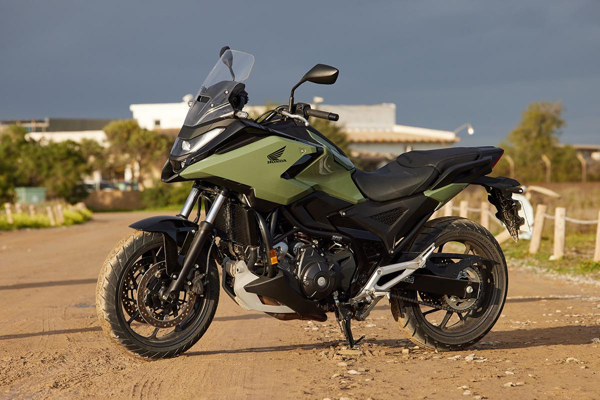 Honda NC750X: Майсторът на ежедневната мобилност, който предефинира практичността