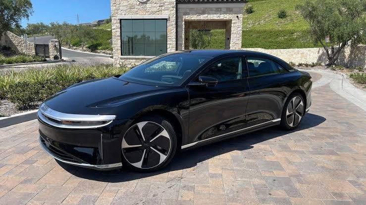 Lucid Air Sapphire ускорява до 100 км/ч за 2,47 секунди