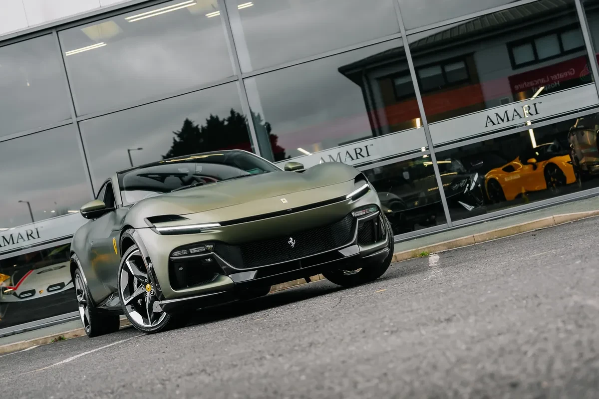 Ferrari Purosangue губи стойност още при първия търг