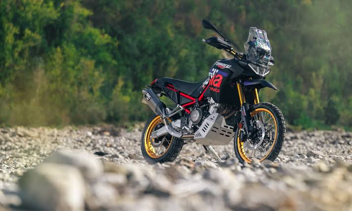 Aprilia Tuareg Rally 660: Адреналинът на ралитата, събран в един универсален ADV мотор