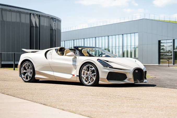 Краят на една ера: Последният Bugatti W16 Mistral напусна ателието в Молсхайм