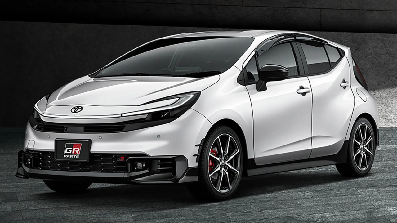 Toyota Aqua 2026 GR Sport идва с по-спортно шаси