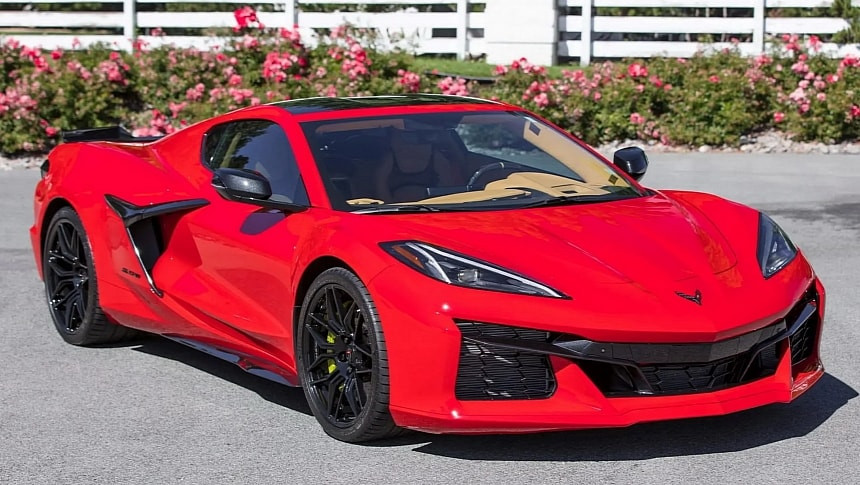 Chevrolet Corvette Z06 (C8): Ексклузивният суперкар сменя собственика си на търг за 112 000 долара