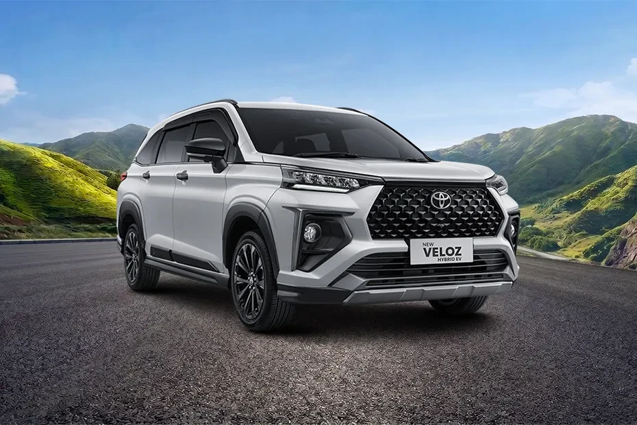 Новата Toyota Veloz Hybrid дебютира в Индонезия: Икономичен 7-местен семеен MPV с хибридна мощност от 111 к.с.