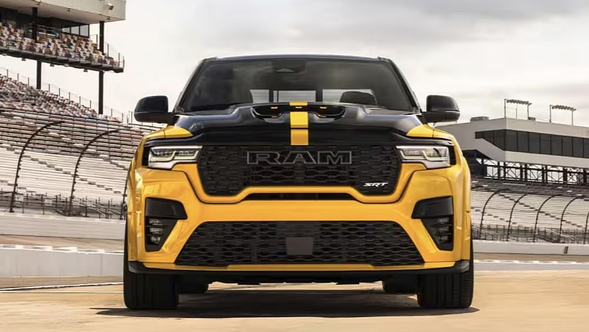 Заводски звяр на ток и V8: Ram 1500 Rumble Bee идва с мощност до 777 к.с. и стартова цена от 59 995 долара