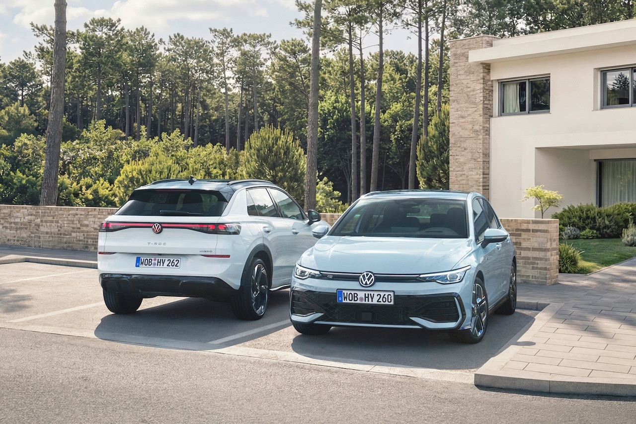 Революция в гамата: Volkswagen Golf и T-Roc получават нова пълна хибридна система с 170 конски сили
