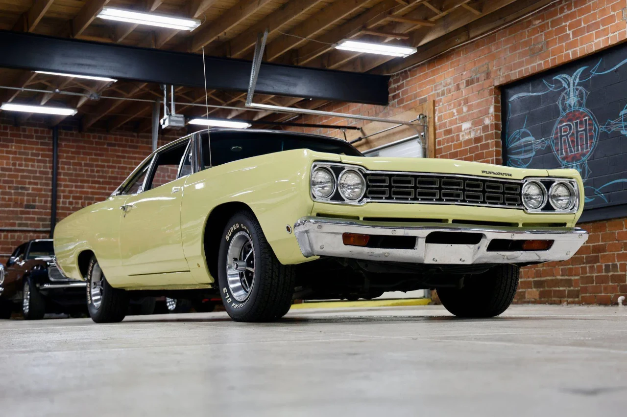 1968 Plymouth GTX: Завръщането на легендарния Hemi и рядката 4-степенна ръчна кутия