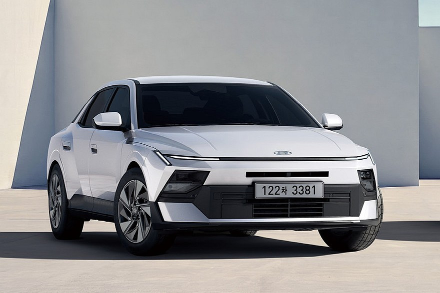 Революция в компактния клас: Новото осмо поколение на Hyundai Elantra/Avante стартира продажби в Корея с футуристичен дизайн