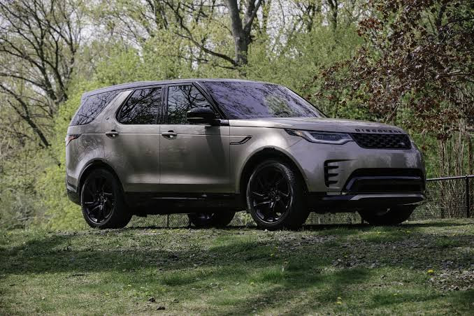 Водна криза в Маранело? Не, в британския лагер: Land Rover изтегля Discovery заради дефектна задна камера